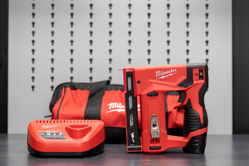 Milwaukee M12™ 3/8" Crown Stapler (2447-20, 2447-21)